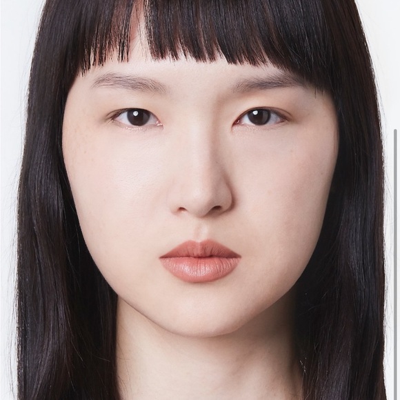 BNIB Gucci Beauty Lip Pencil - Picture 5 of 5